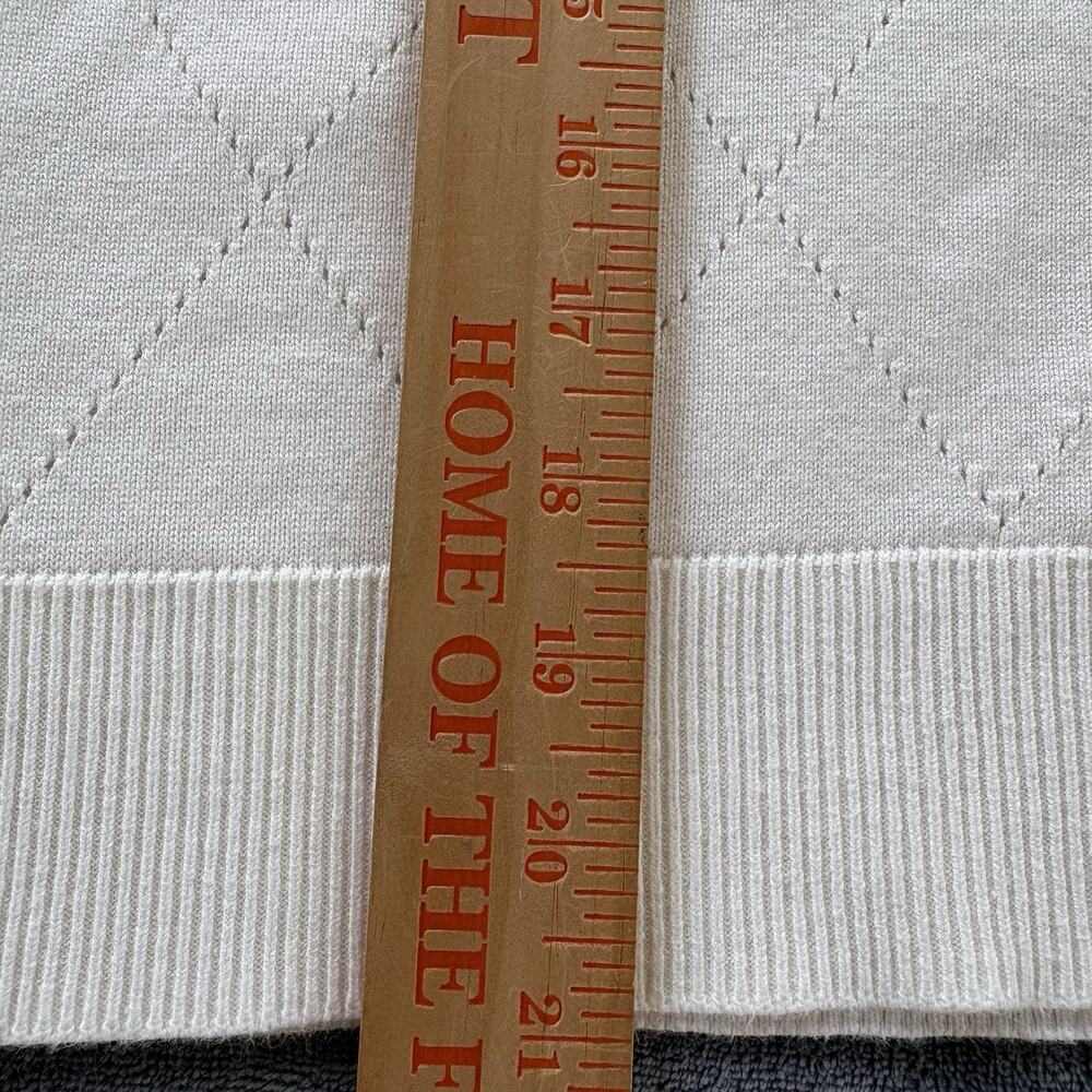 Charter Club Women’s Embroidered Floral White Cardigan Size M Preppy Grandmacore - Picture 12 of 13